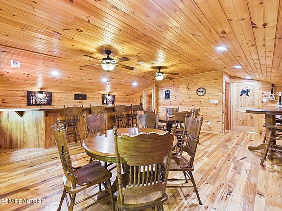 6th image of 113 Rivendell Ln
