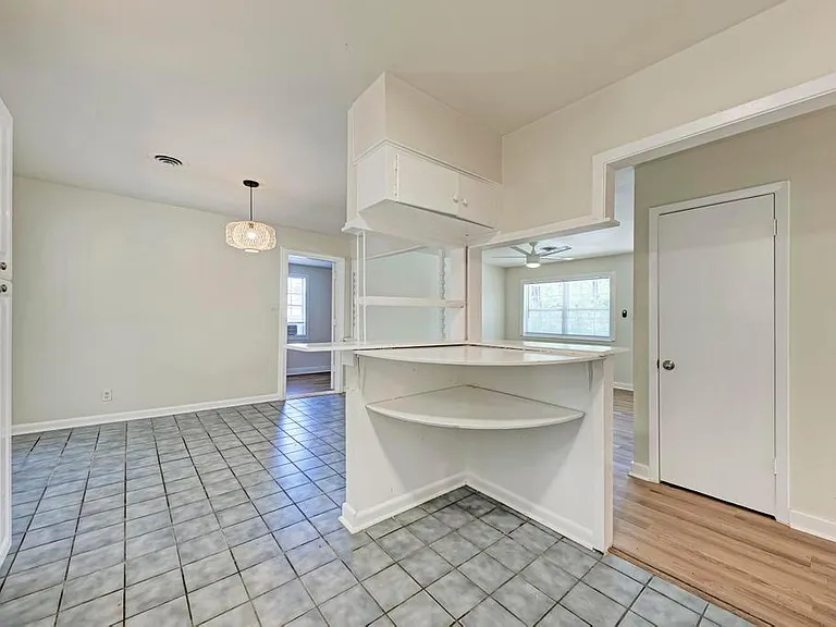 6300 Betty Cook Dr — Photo 19