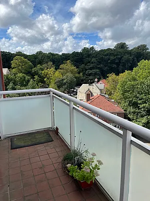 Rented by Bahar Management | media 21