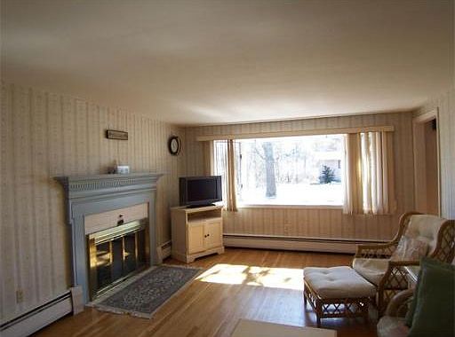 1st image of 34 Brookhill Ln