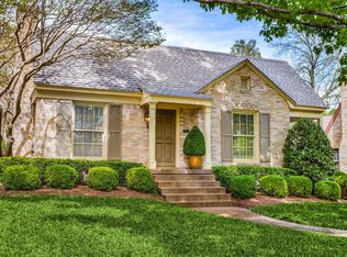 902 Valencia St, Dallas, TX 75223