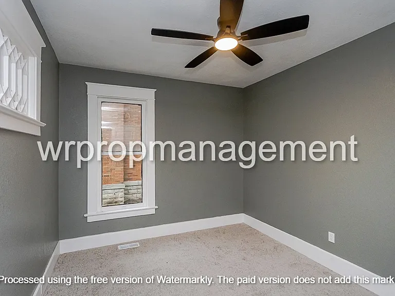 1822 Glendale Ave — Photo 15