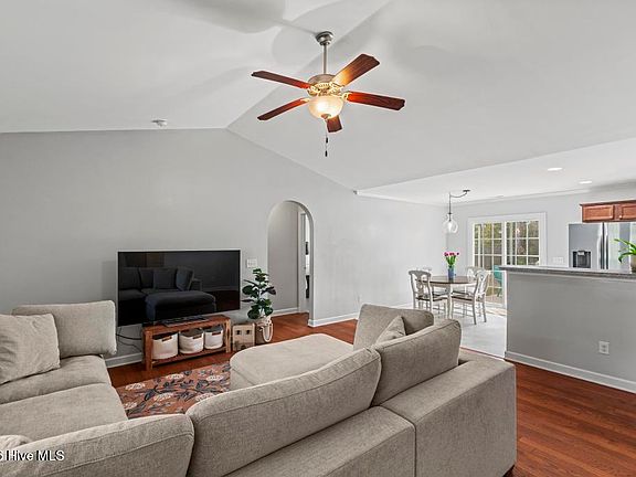5th image of 116 Oyster Landing Drive
