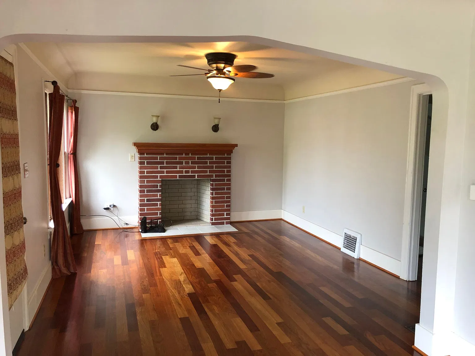 1752 NE Junior St — Photo 3