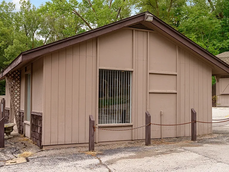 Fontenelle Hills — Photo 26