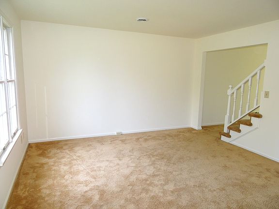 4th image of 114 S Court St