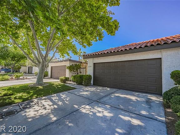 2nd image of 2560 La Cara Ave