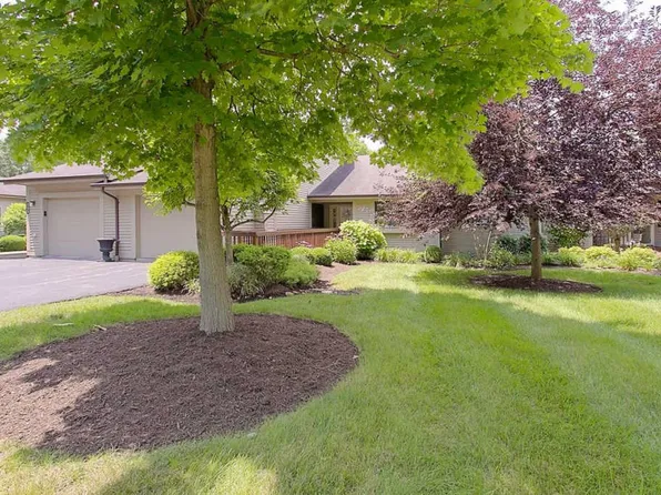 323 Miami Lakes Dr, Milford, OH 45150