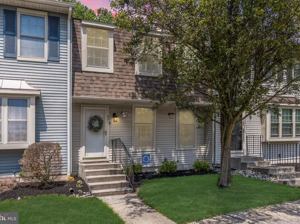 621 Foxton Ct, Mantua, NJ 08051