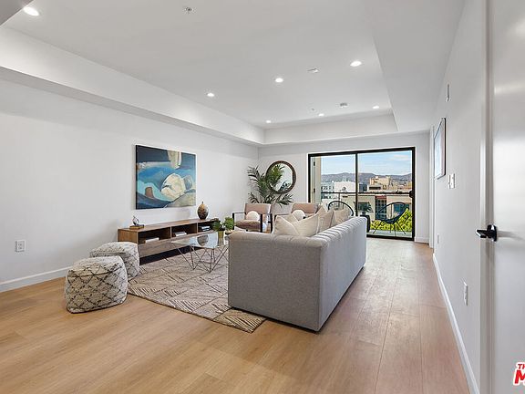 4th image of 321 S Oxford Ave #506