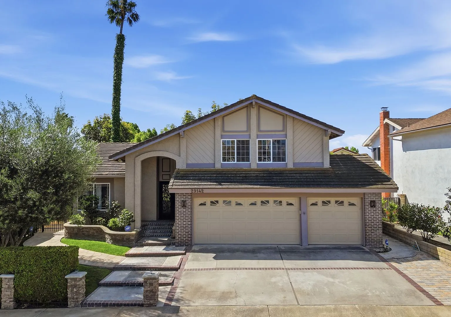 Stunning 4 bedroom, 3bath home, with pool in Laguna Niguel! — Photo 1