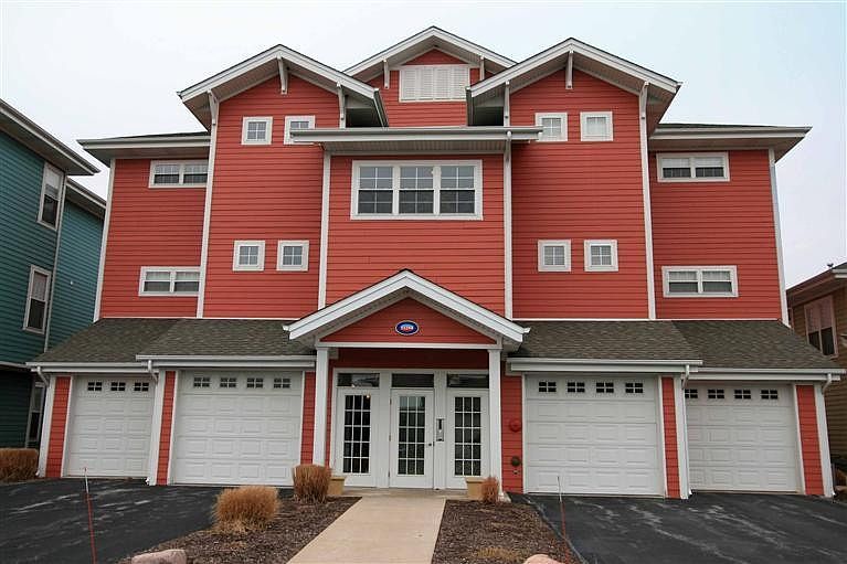 1st image of 13244 E Lake Shore Dr #301