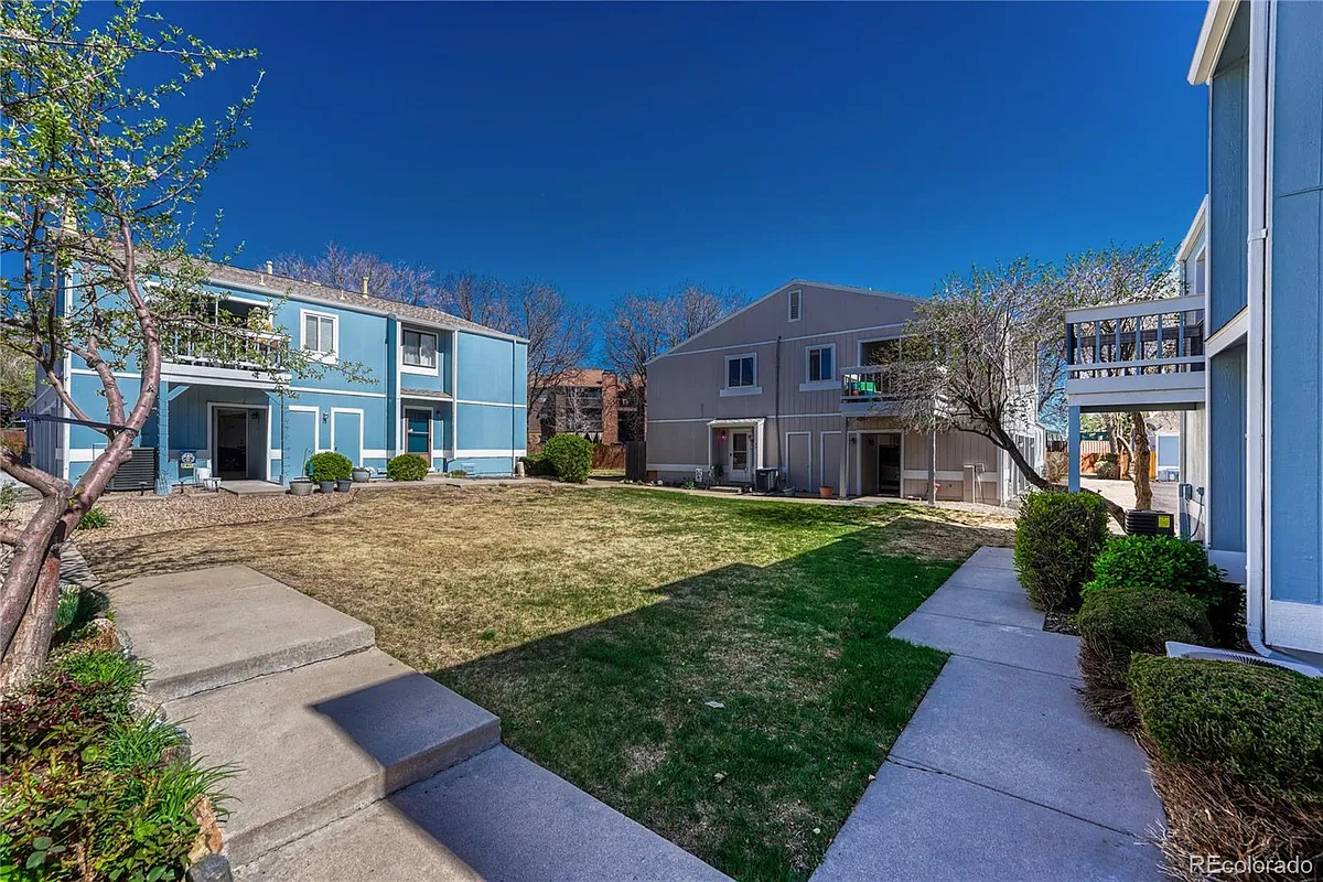 Building Photo - 7968 Chase Cir #92