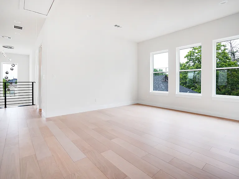 7614 Linwood Ave — Photo 42