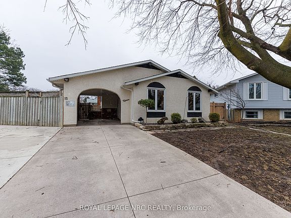 3rd image of 15 Carousel Cir