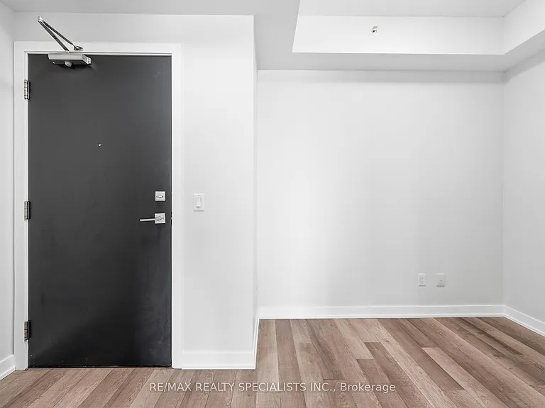 5240 Dundas St #B509 — Photo 18