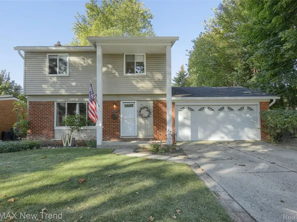 851 N Webik Ave, Clawson, MI 48017