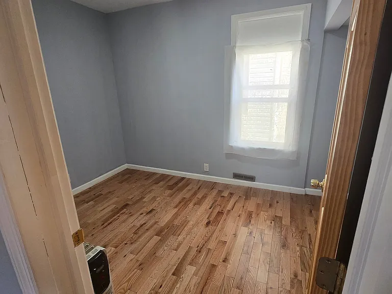 1013 Stark St #1 — Photo 8
