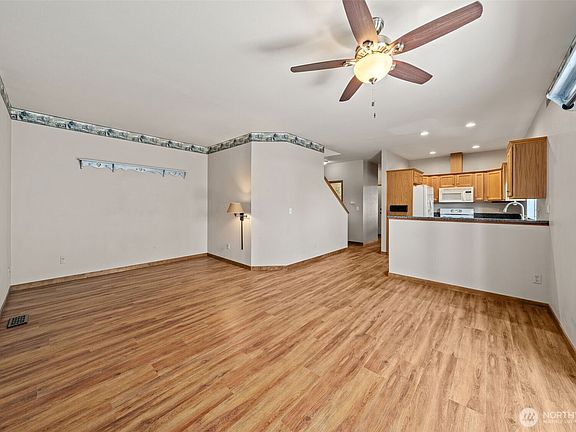 3rd image of 6714 109th Street Ct E