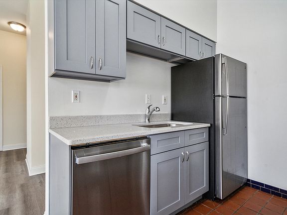 5th image of 901-03 N Broad St #200