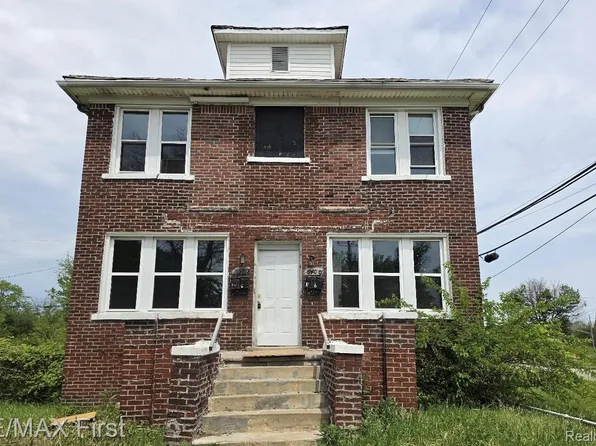 6400 Seminole St, Detroit, MI 48213