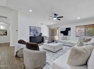 3249 E WILDHORSE Drive, Gilbert, AZ 85297