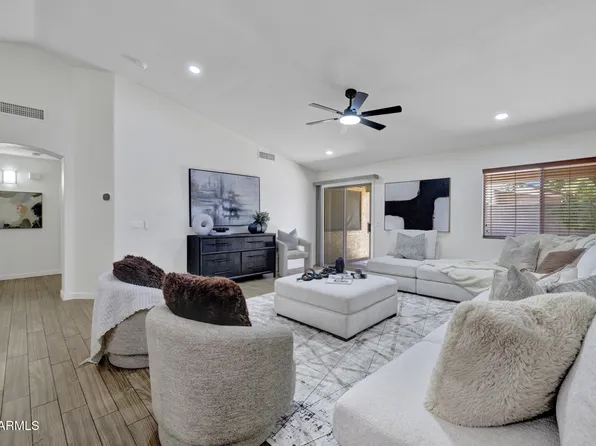 3249 E Wildhorse Dr, Gilbert, AZ 85297