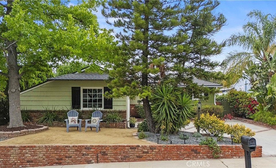 1st image of 8407 Broadacre Dr