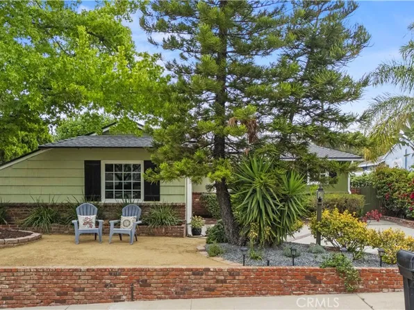 8407 Broadacre Dr, Sun Valley, CA 91352