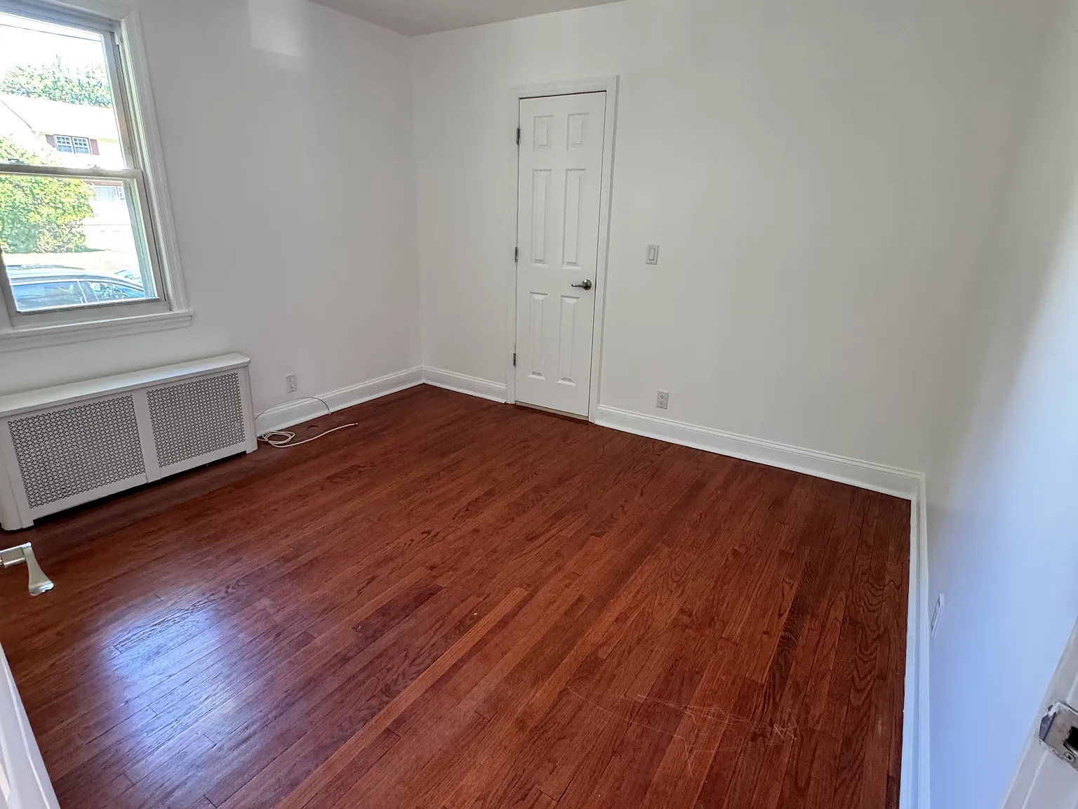 3 bed, 1300 sqft, $3,500 — Photo 4