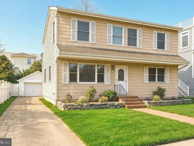 131 W Maryland Ave, Brant Beach, NJ, 08008