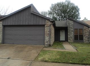 12905 Maxfield Dr, Houston, TX 77082