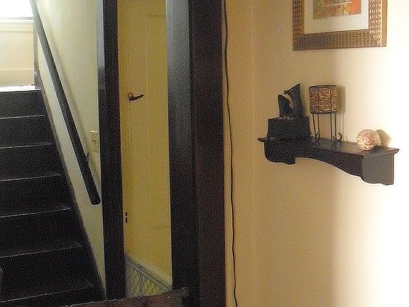 4th image of 2210 Elm St