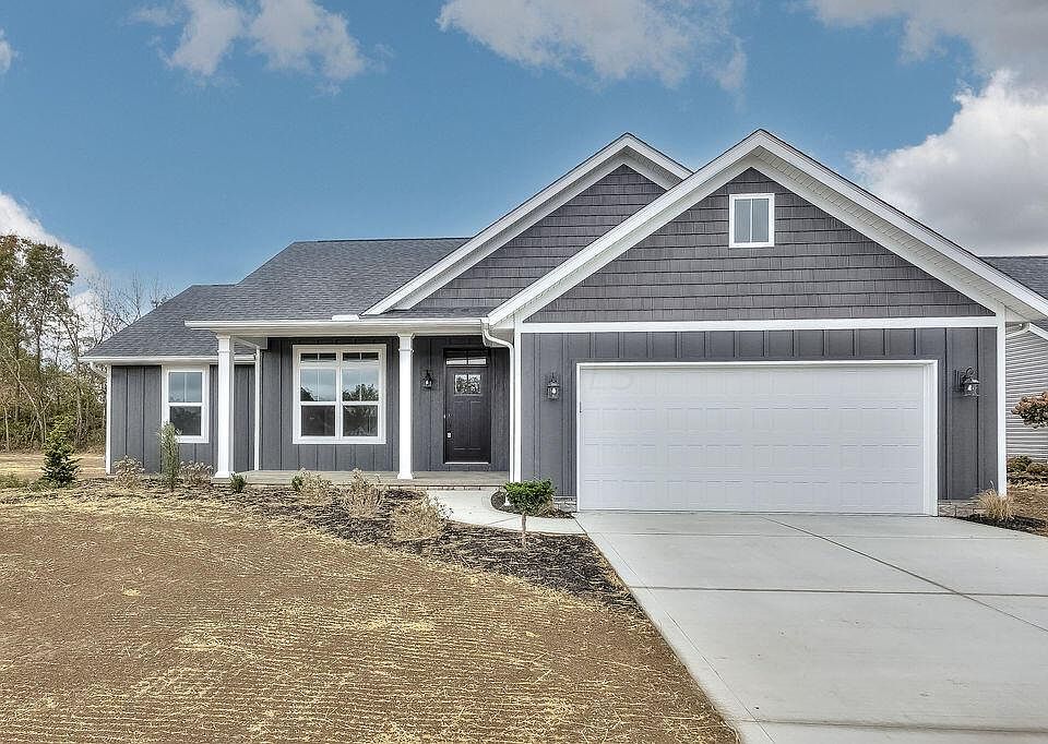 1st image of 221 De Rosa Dr