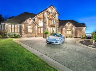 26520 124th Ave, Maple Ridge, BC V2W1C4