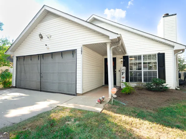 1302 Iron Gate Blvd, Jonesboro, GA 30238