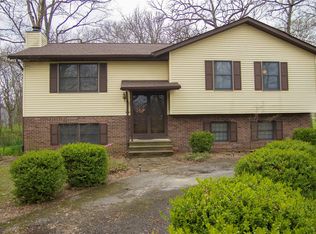 226 Rinderer Rd, Trenton, IL 62293