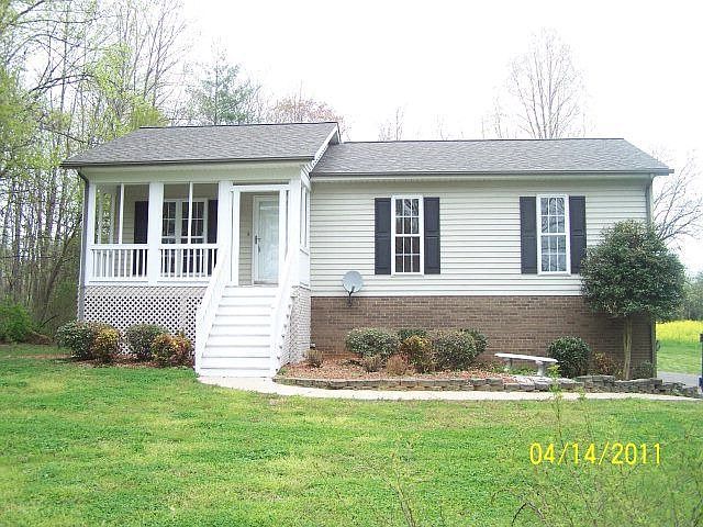 1st image of 145 Meadow Dr