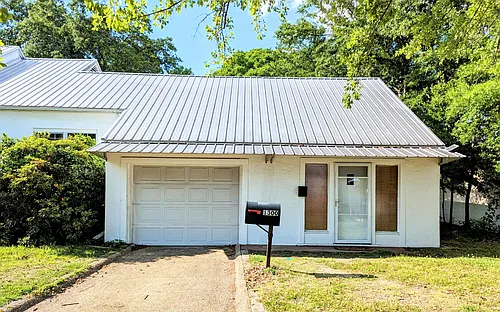 1300 Cloverdale Rd #A Photo 1