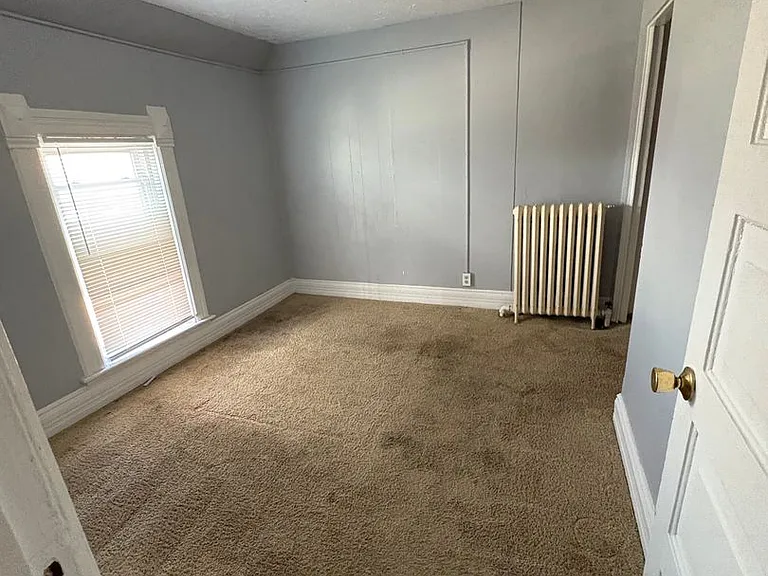410 W Forest Ave — Photo 8