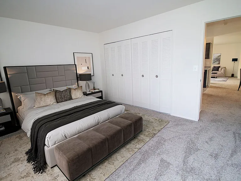 Novi Ridge Apartments — Photo 27