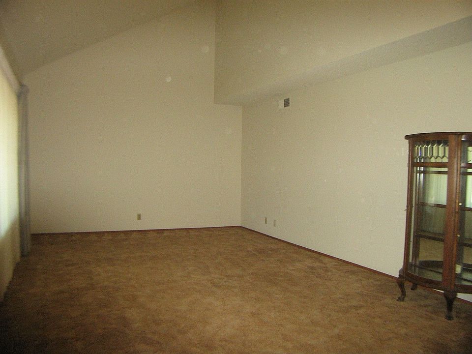 1st image of 6345 Moraga Dr