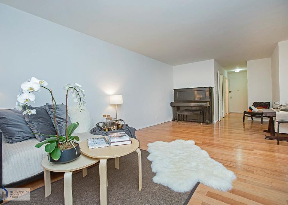1st image of 7 E 14th St APT 725