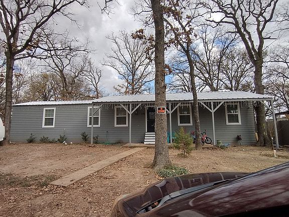 2nd image of 118 Plantation Dr
