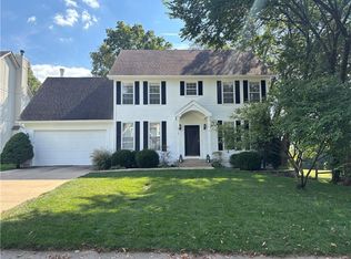 9117 W 125th Ter, Overland Park, KS 66213