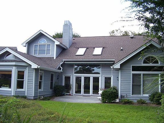 3rd image of 38 Old Fort Dr