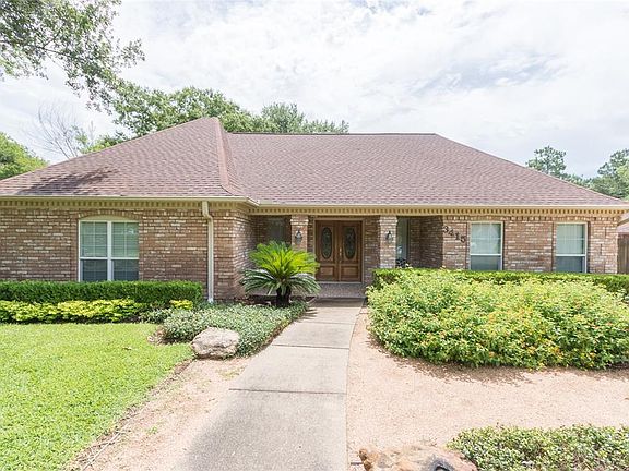 Mostly 1 story (only media room up) ranch style home on cul-de-sac street