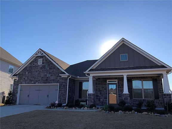 2nd image of 1330 Bar Harbor Pl