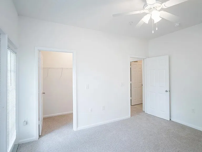 4480 Platinum Dr — Photo 33