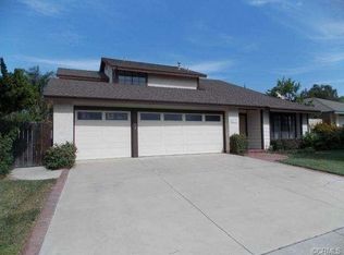 8413 Tamarind Ln, Riverside, CA 92509